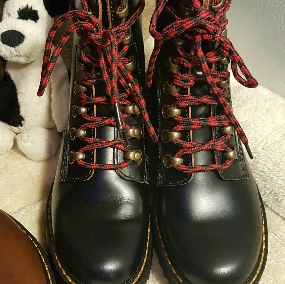 Dr Martens Leona Wear them? Wear with style! - Picture 3 of 6